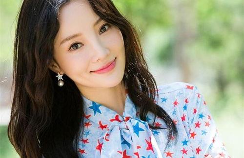 李小璐明星同事聚会,共度欢乐时光