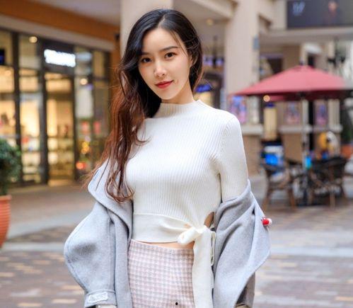 网红张茜捐款,助力抗疫捐款彰显爱心